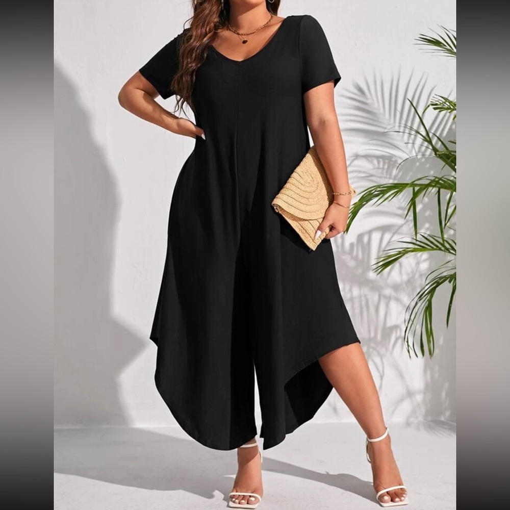 Plus Solid V Neck
Wide Leg Jumpsuit